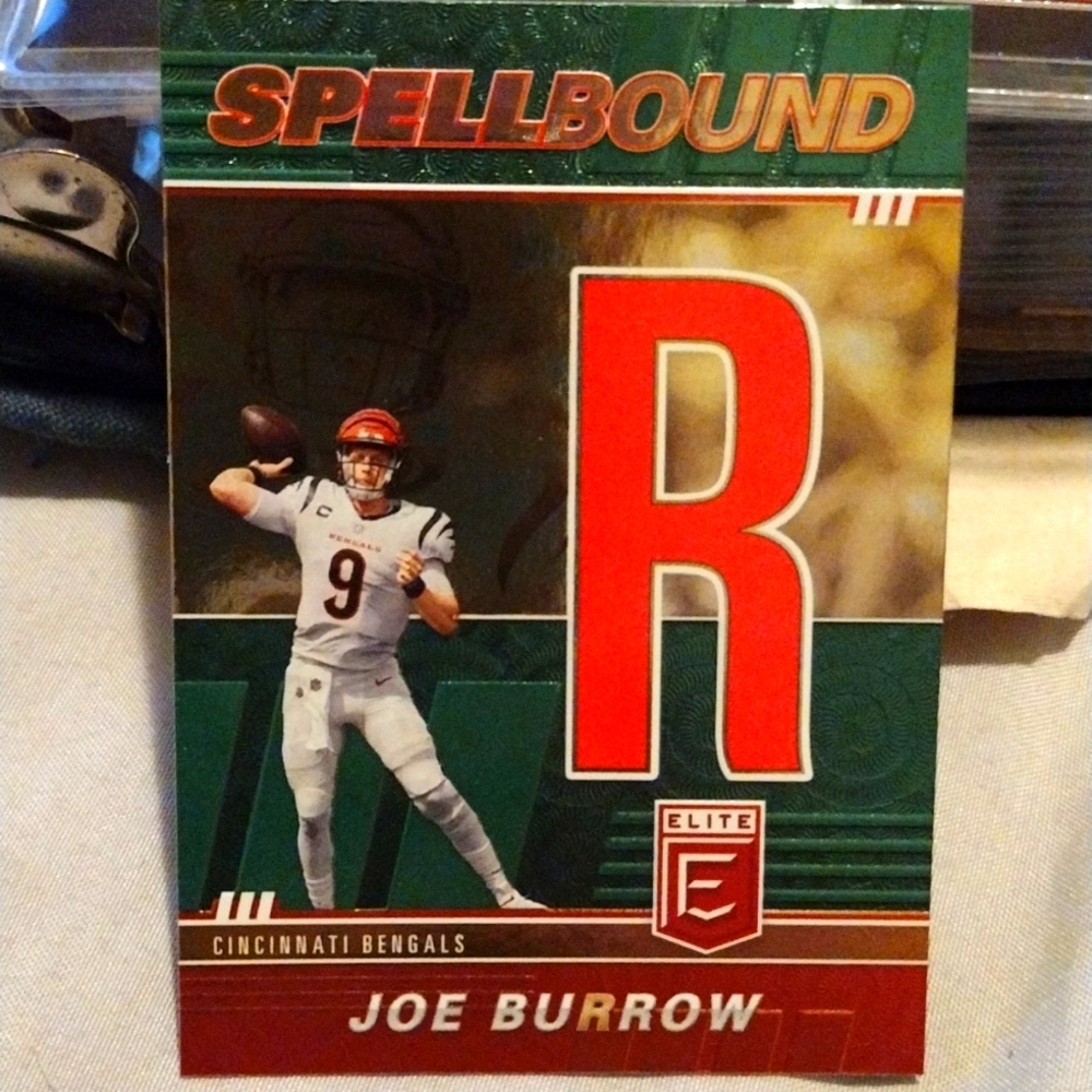 Joe burrow SPELLBOUND R 2022 panini donruss SB-JB3